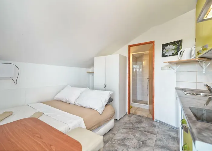 アパート Marko ヴィル