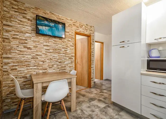 Marko Apartment *